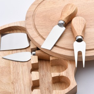 RUITAINew cheese gadgets rubber wooden handle 4pcs cheese knife board set