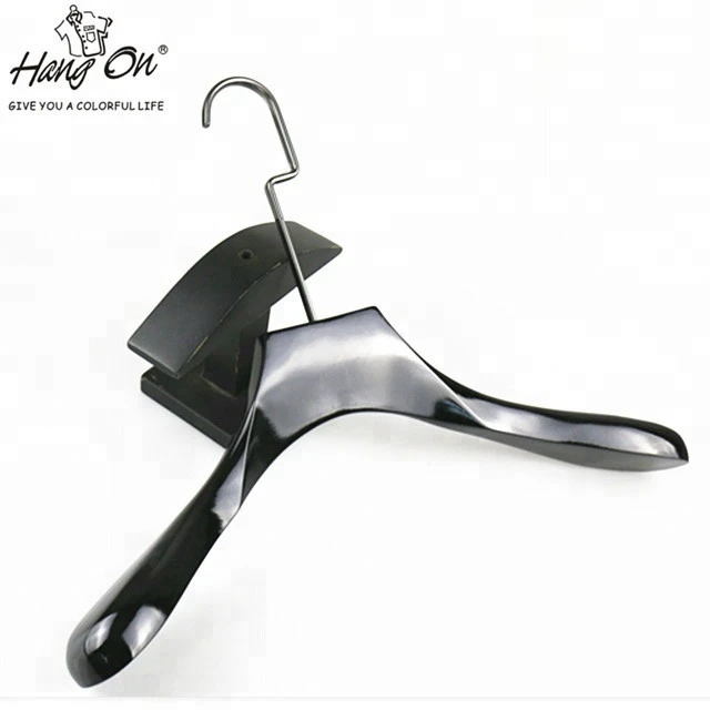 Tailored luxurious plastic coat hanger High Quality clothes hanger rack