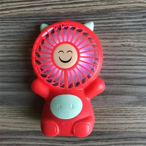 Trend 2019 Portable 78g pocket mini buil-in battery  cute fan color light emergency fan