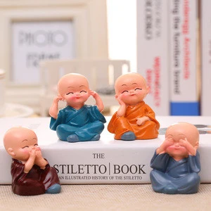 wholesale four pieces set little monk resin crafts statue for desk decor