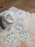 Mica flakes