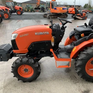 High Performance 21HP E-TVCS Engine A211N Kubota Tractor for Sale