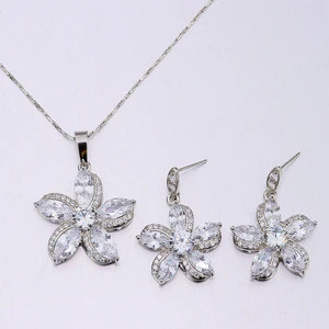 2019 wholesale fashion earring and pendant necklace zirconia jewelry set