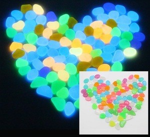 Eco Friendly Strong Glow in the Dark Pebbles Luminous stone for walkways