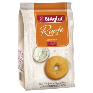 Gluten Free Wheel Shaped Biscuits With Whipped Cream Biaglut