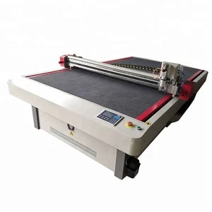 High speed straight knife cloth cutting machine with servo motor and vacuum pump