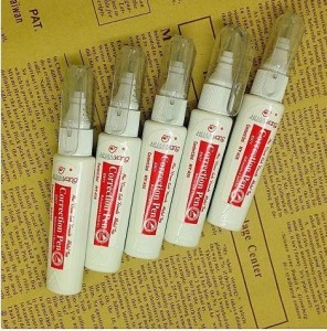 Huanyang hot selling  nice price eco-friendly office supplies white corrector correction fluid  pen