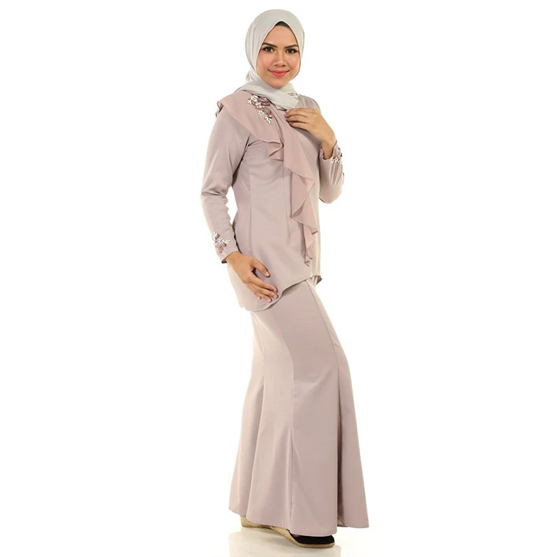 New Design Muslim Dress Front Ruffle Muslim Wear Long Sleeve Women Islamic Clothing Baju Kurung Batik