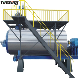 Poultry rendering machine