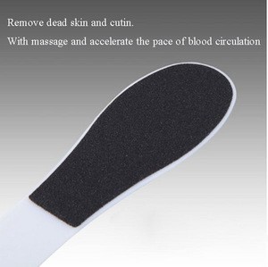 Professional Callus Remover Pedicure Tool Long Handle White Color Plastic Sandpaper Foot File With Low Price