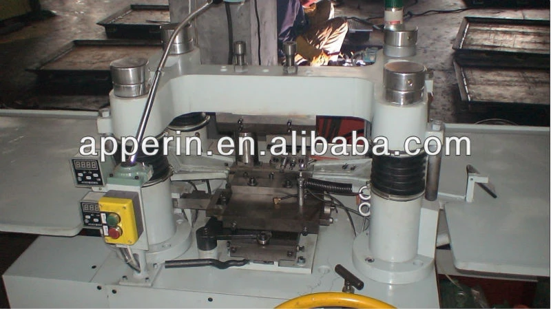 RC40 Automatic roller chain riveting machine
