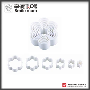 Smile mom 6 Pieces Flower Shape Cookie Cutter Set