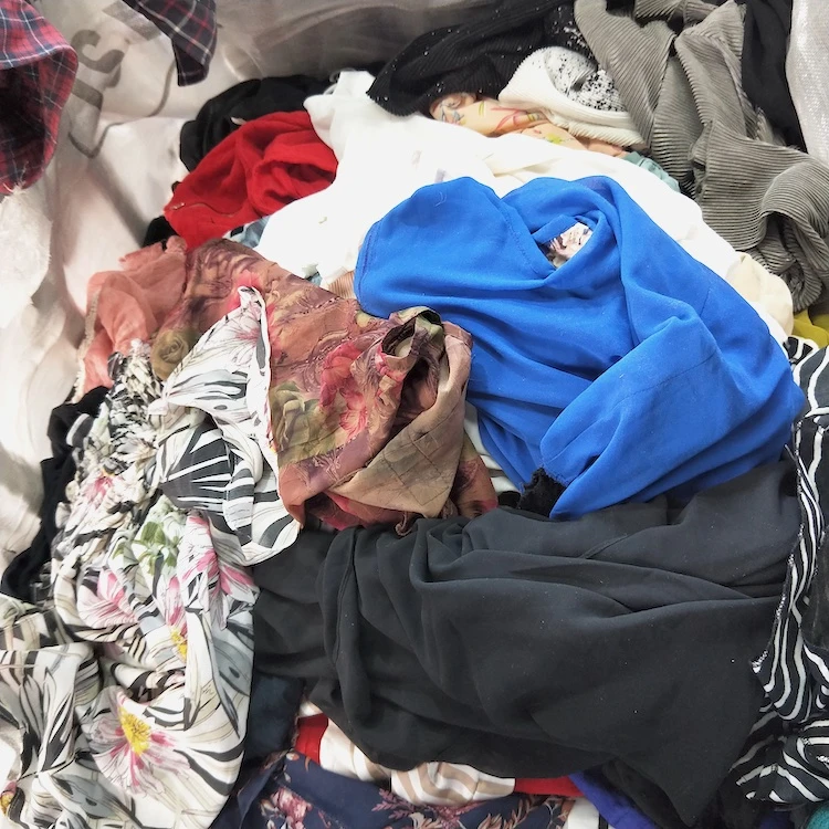summer best selling used clothes in bales of 100kg, 45kg from china