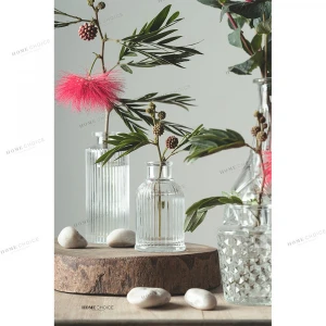 Unique design beautiful home decorative Small glass flower vase cheap clear glass crystal vases