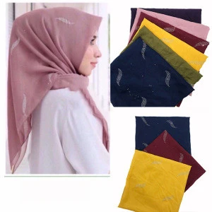 110*110CM Supplier hot sold arab islamic hijab muffler pareo neck viscose fabric women square rhinestone scarves