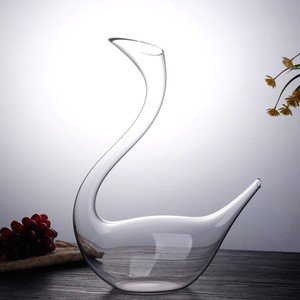 1800ml Elegant Crystal Glass Swan Shaped Red Wine Decanter Wine accessories for Bar or Wine lovers Gift