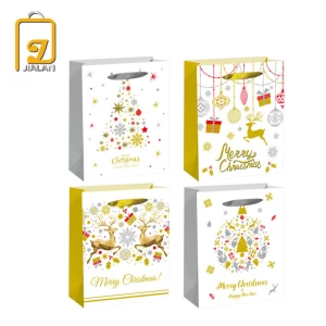 2019 New Christmas Gift Packaging Paper Bags with Hot Stamping
