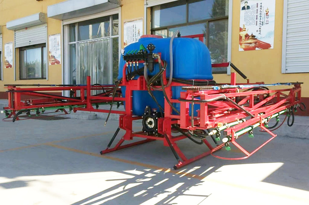 Buy 2020 New Product Tractor Mounted Agriculture Sprayer For Sale from ...