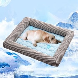 Amazon Hot Sale Summer Cooling Gel Luxury Ice Sofa Pet Dog Sleeping Bed Mats Blanket Accessories