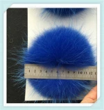 Colorful Fur Ball Keychain in Animal Fur/Raccoon Fur Pompons Beanies Pompom