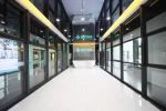 Exposed/visible framing glass curtain wall