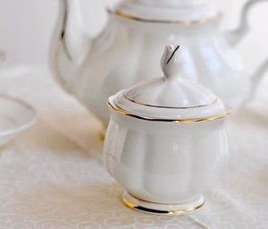 luxury giftware new bone china tea set with gold rim