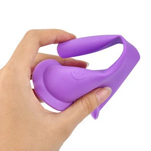 New Design Women Urinal Travel Outdoor Camping Portable Female Urinal Soft Silicone Urine Device Stand Up & Pee