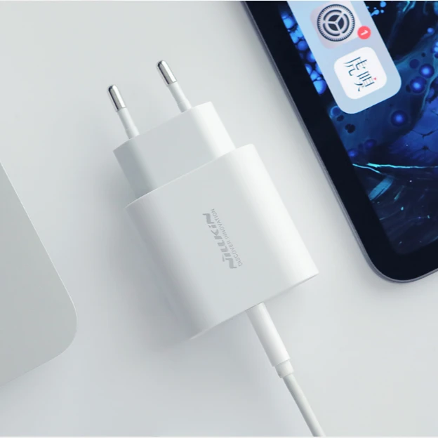 Nillkin USB-C port charger supports PD/QC/FCP/AFC/Apple2.4A 18W PD fast charger power adapter
