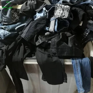 High Quality Used clothing and Cloths /Used Shoes and Cloths for sale