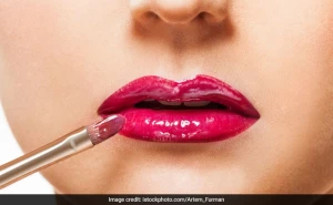 Long-Lasting Women Glossy Lipsticks
