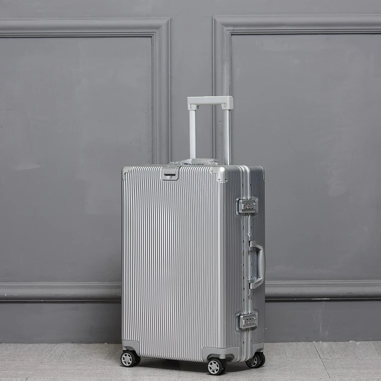 2021 wholesale factory cheap silver 8025 aluminum  suitcase  20  travelling bags luggage with caster