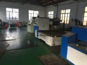 Abrasive Water Jet Cutting Machine 1.3m*1.3m with 55000psi Direct Drive Pump (YH1313)