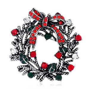 Best selling  Christmas brooch  Europe and America Baita clothing Christmas wreath brooch wholesale
