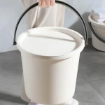 china 13L  plastic bath storage water bucket with lid with handle bathroom washbasin