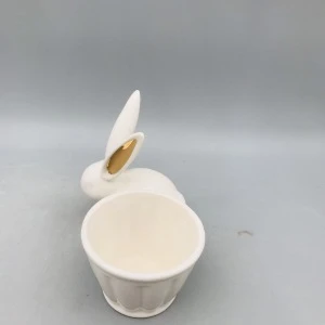 China manufacturer bunny decor white ceramic egg cup holder