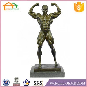 Factory Custom made best home decoration gift polyresin resin full size the world is yours statue