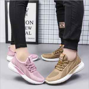 Fashion trend Men Women Unisex shoes 2020 new spring student flying woven mens running shoes sports breathable casual shoes