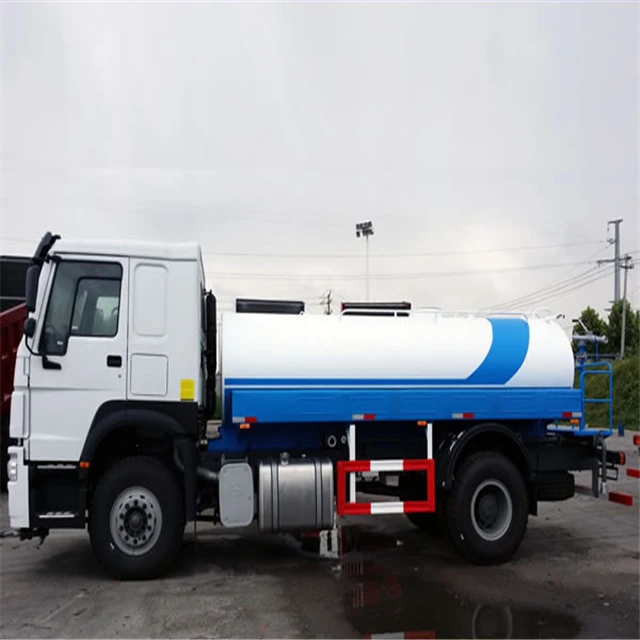 SINOTRUK HOWO 4x2 water tank/ water tank truck/ water transport tank ZZ1167M4611W
