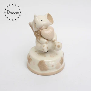 Wholesale ceramic rotating porcelain elephant wedding favors music box