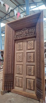 ANTIQUE FORNITURE