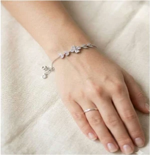 Timeless 925 Sterling Silver Women Bracelet Designed for Daily Use