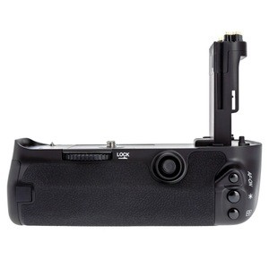 2017 New Arrivals Universal high quality PULUZ Vertical Camera Battery Grip for Canon EOS 5D Mark IV Digital SLR Camera