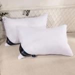 2020 Wholesale high quality soft polyester fibre white home comfortable luxury hilton hotel pillows