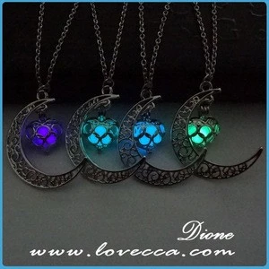 Glowing necklace New style moon start pendant necklace,luminous necklace
