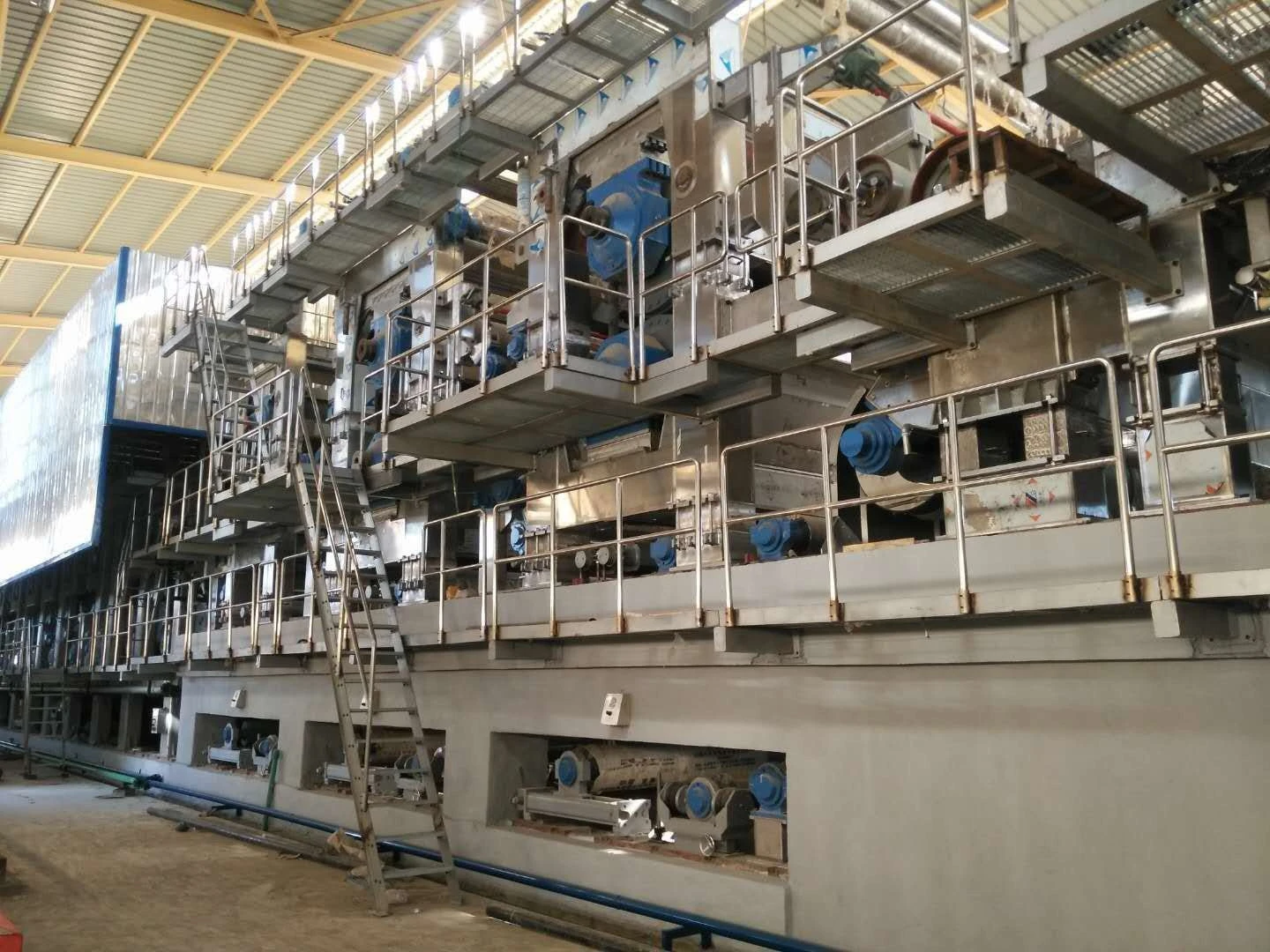 GM high performance rice stalk, wood chips and recycling paper pulp kraft liner paper machine production line for paper plant