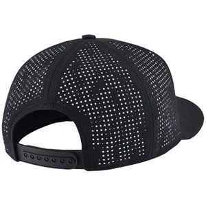 mesh and perforated fabric 100 polyester Custom 3d embroidery snapback hat