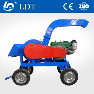 Mobile mini wood chipper forest machinery bamboo chipper shredder for wood pellet production line self feeding wood