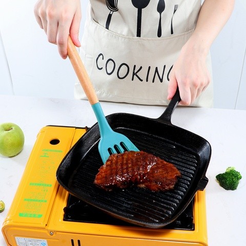 Non-stick Kitchen Accessories Silicone Dining Utensils Set Kitchen Utensils Silicone Cooking Tool With Wood Handle