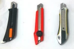 utility cutter knife with good handened ABS handle material and snap off SK5 or black blade