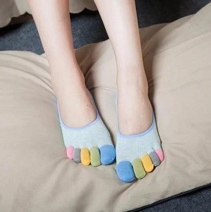 Wholesale women girl toe invisible colored non slip socks